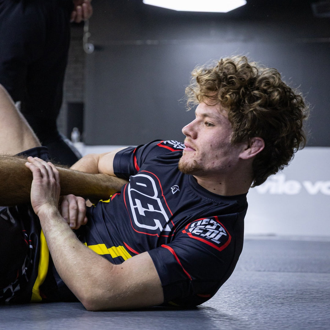 AESTHETIC Moto Owen Jones Short Sleeve BJJ Rashguard – Black