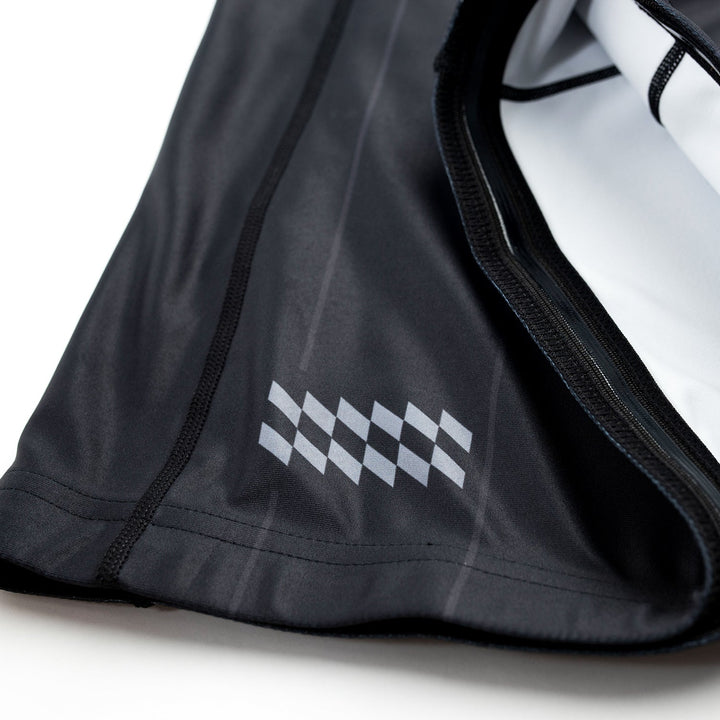 AESTHETIC UK Short Sleeve Ranked Rashguard 2026 Black - lining details