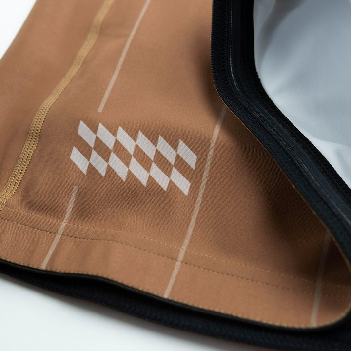 AESTHETIC UK Long Sleeve Ranked Rashguard 2026 Brown - lining details