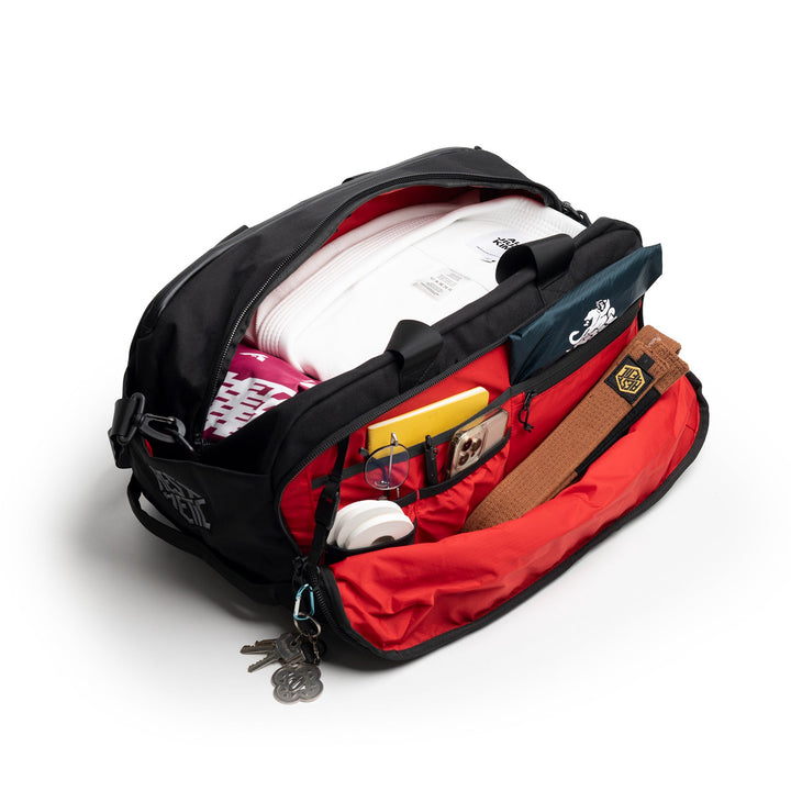 AESTHETIC Asia Omni Duffel 35l pockets