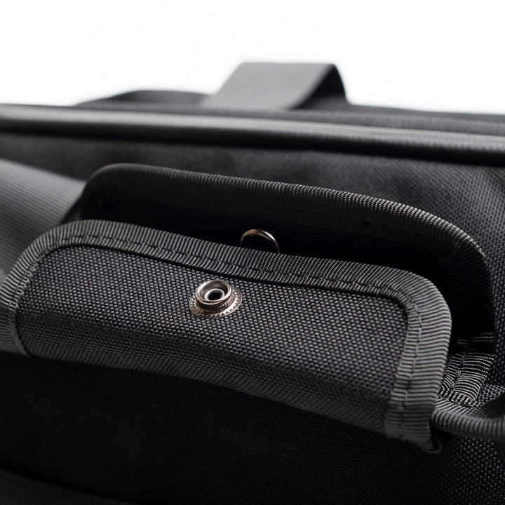 AESTHETIC Asia Omni Duffel 35l close up