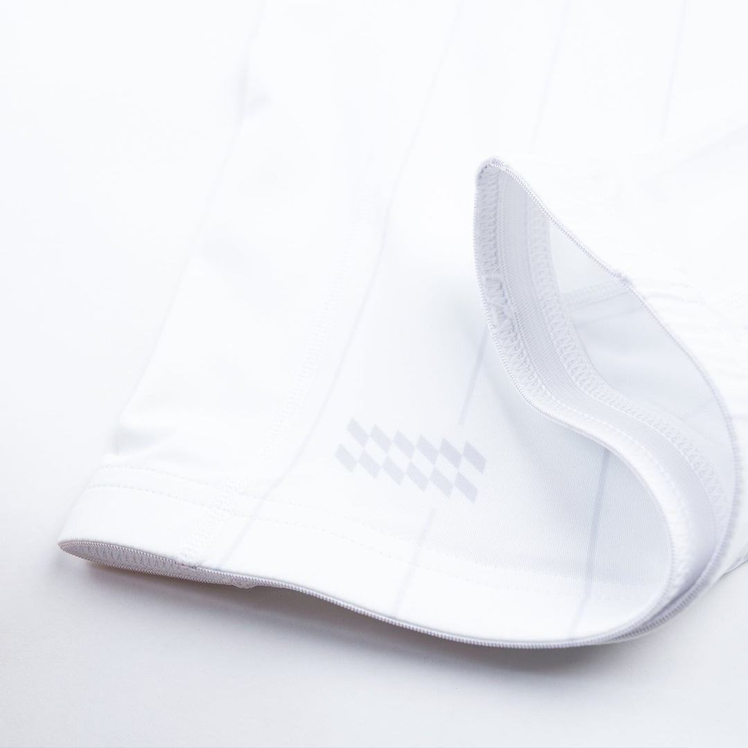 AESTHETIC UK Youth Short Sleeve Ranked Rashguard 2026 White - lining details